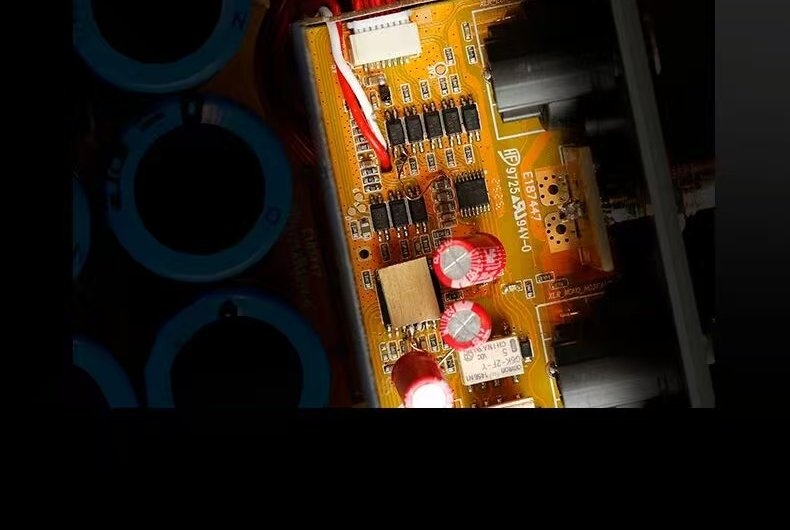 YBA DESIGN YA302 Integrated Amplifier Stereo Speakers Out / Mono Out